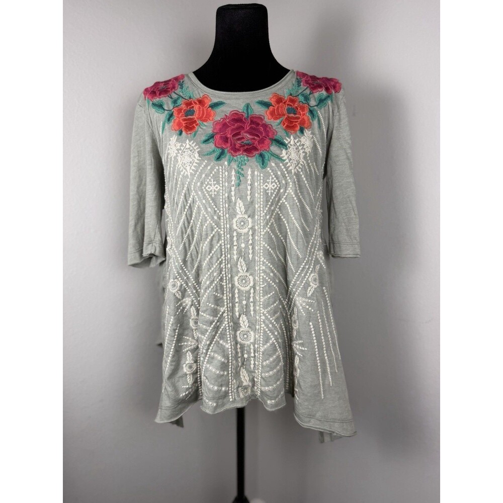 JWLA Johnny Was Embroidered Floral Tunic Top Women’s Small Sage Green Boho 3/4